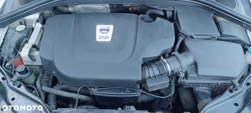 Volvo XC 60 2.4D Kinetic - 15