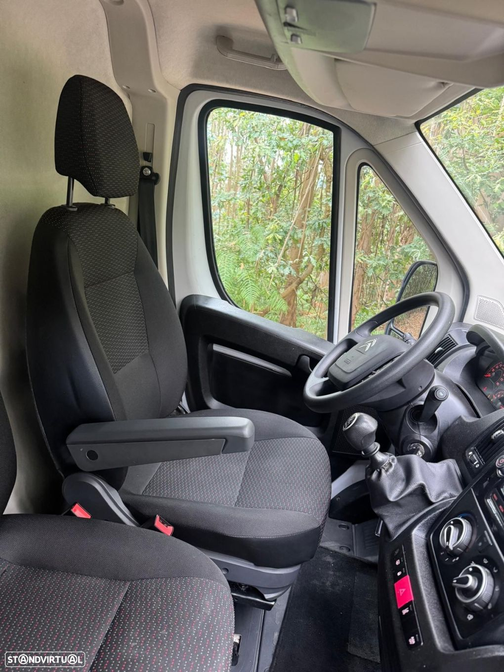 Citroën Jumper 2.2 BlueHDi 33 L2H2 Club - 22