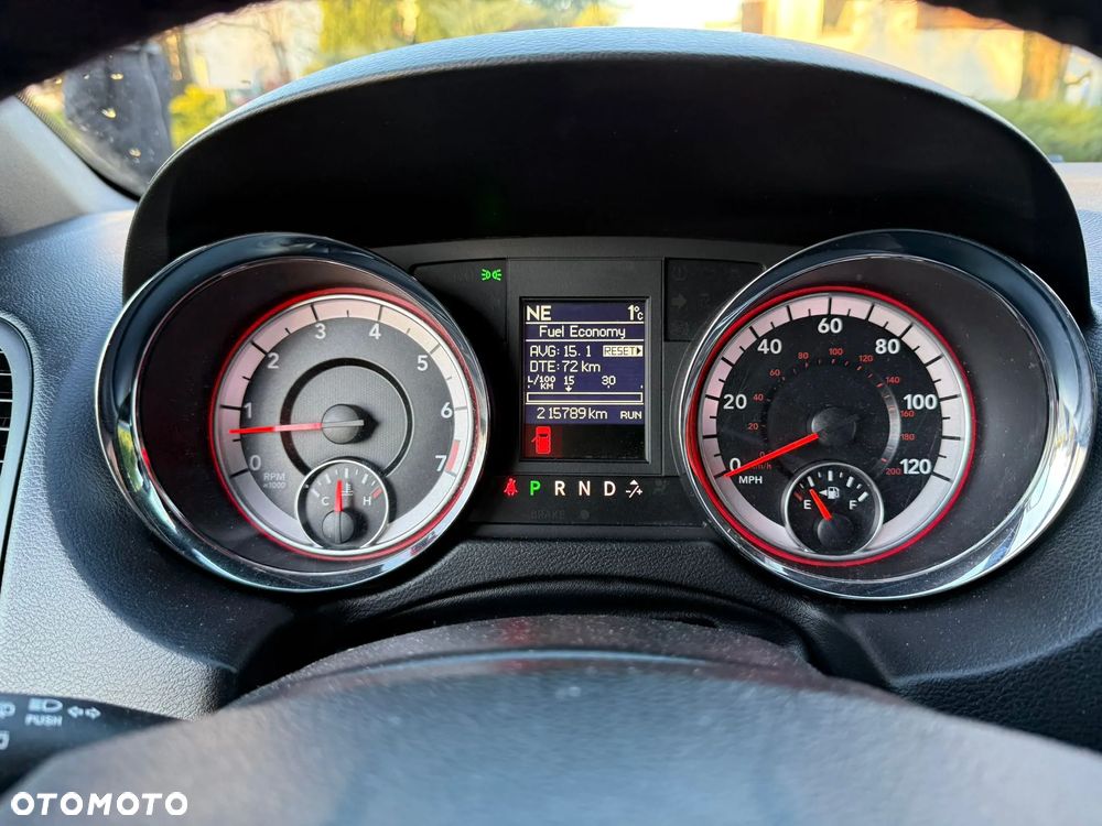 Dodge Grand Caravan 3.6 R/T - 11