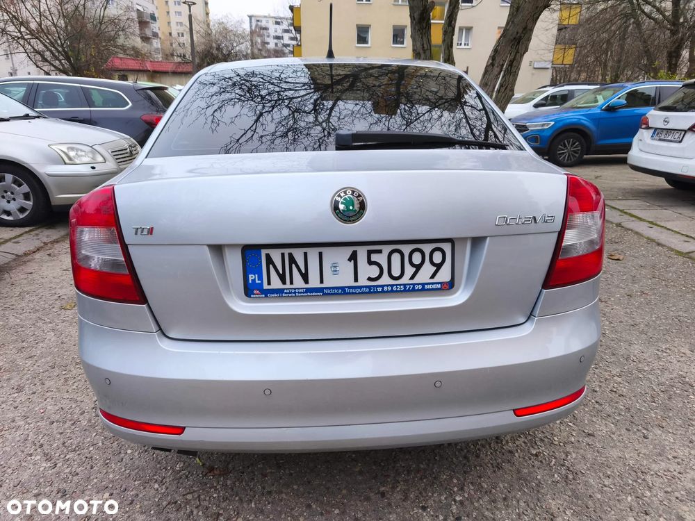 Skoda Octavia 2.0 TDI Ambiente - 16