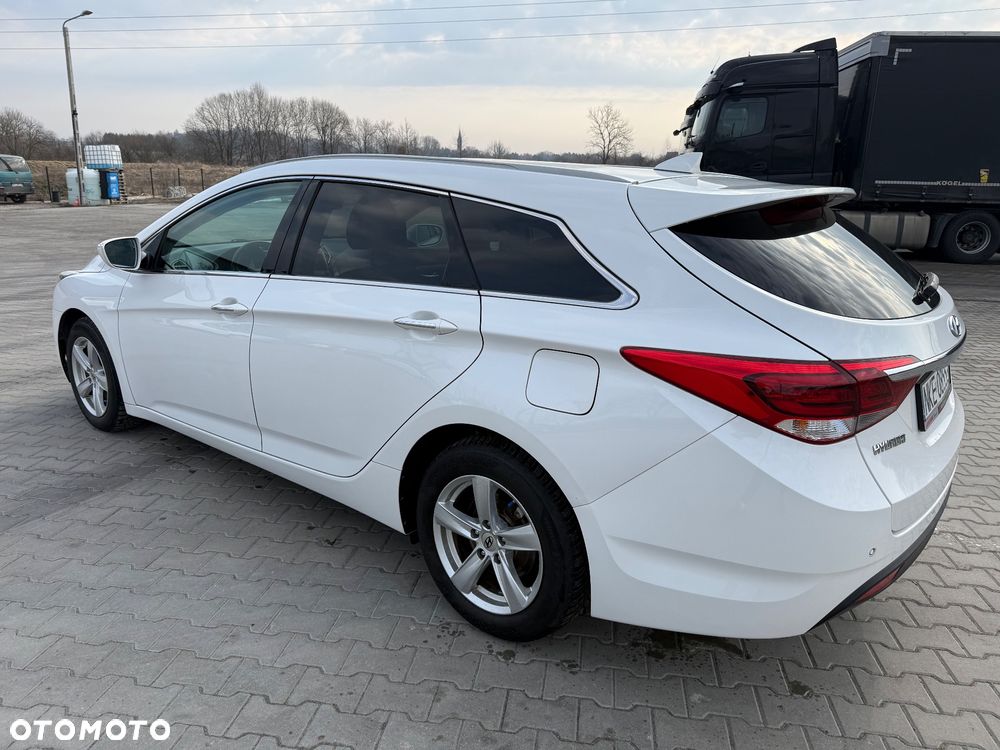 Hyundai i40 Kombi 1.7 CRDi Premium - 5