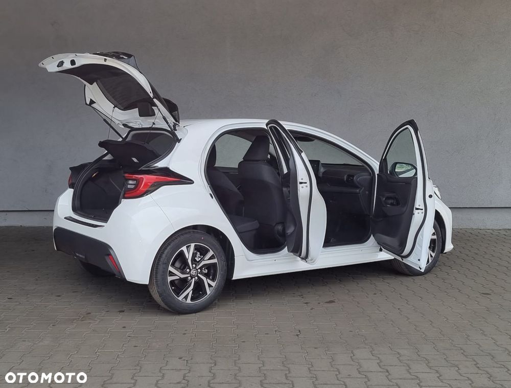 Toyota Yaris Hybrid 1.5 Style - 6