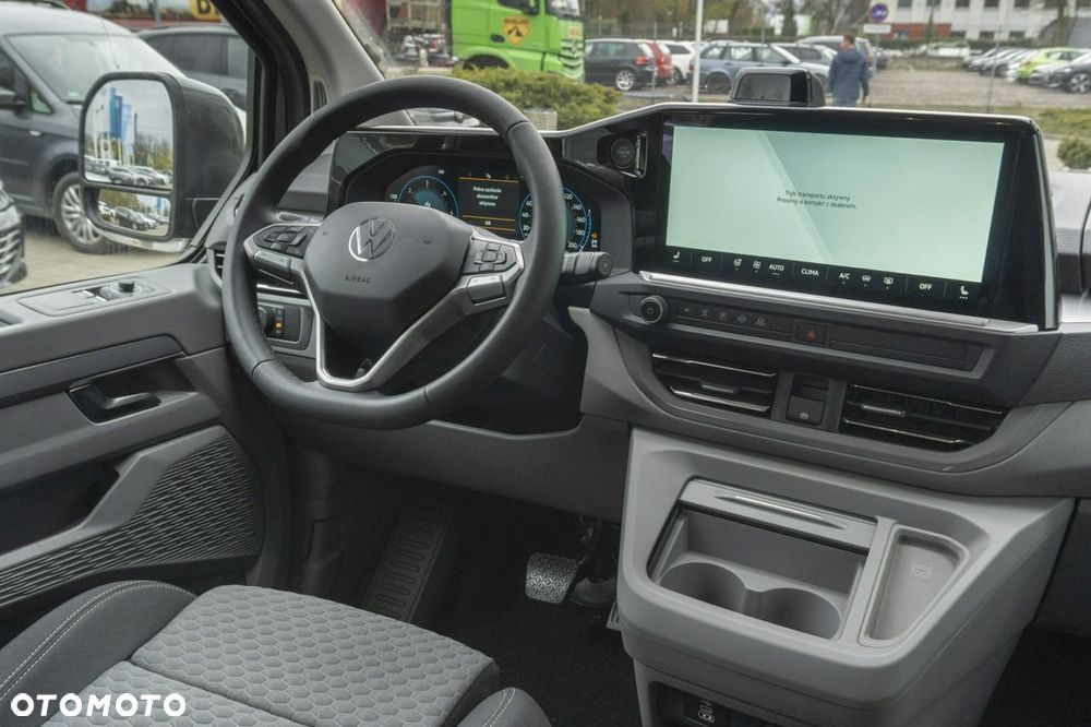 Volkswagen Caravelle - 25