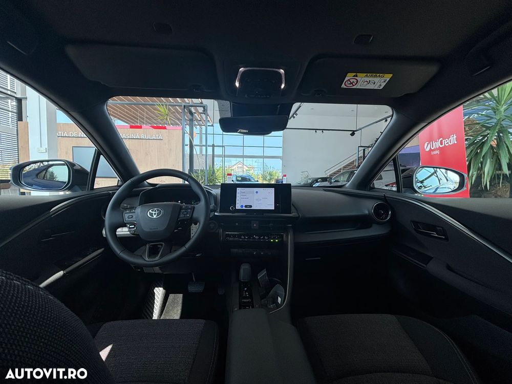 TOYOTA C-HR 2026 — imagine 21