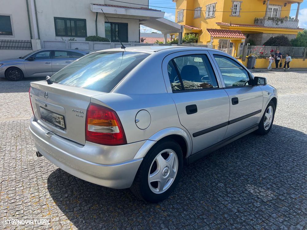 Opel Astra 1.4 Club - 8