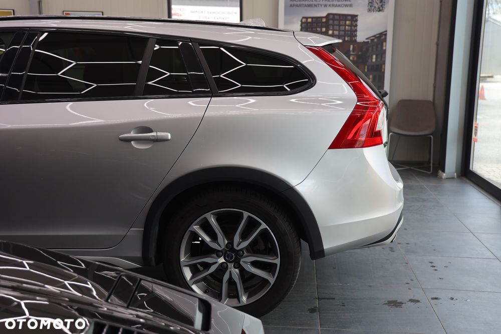 Volvo V60 Cross Country T5 AWD Geartronic - 15