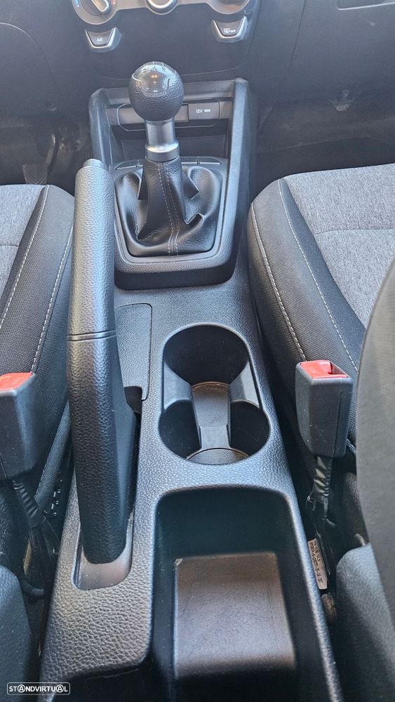 Kia Stonic 1.2 Dynamic - 27