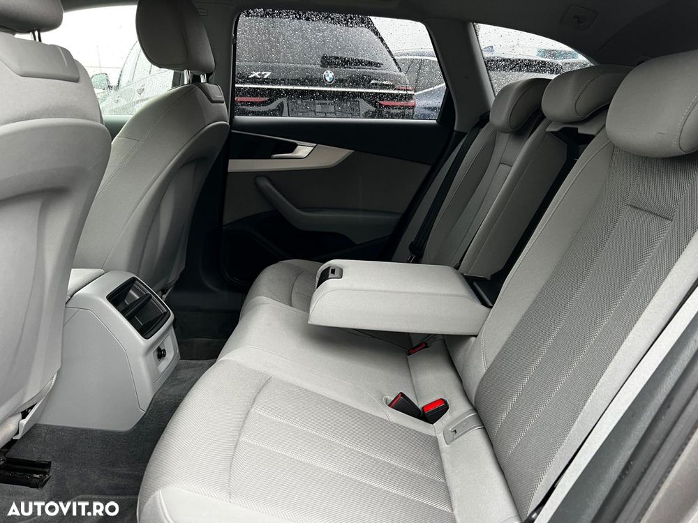 Audi A4 Avant 35 TDI S tronic - 29