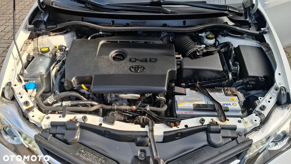 Toyota Auris 2.0 D-4D Edition - 25