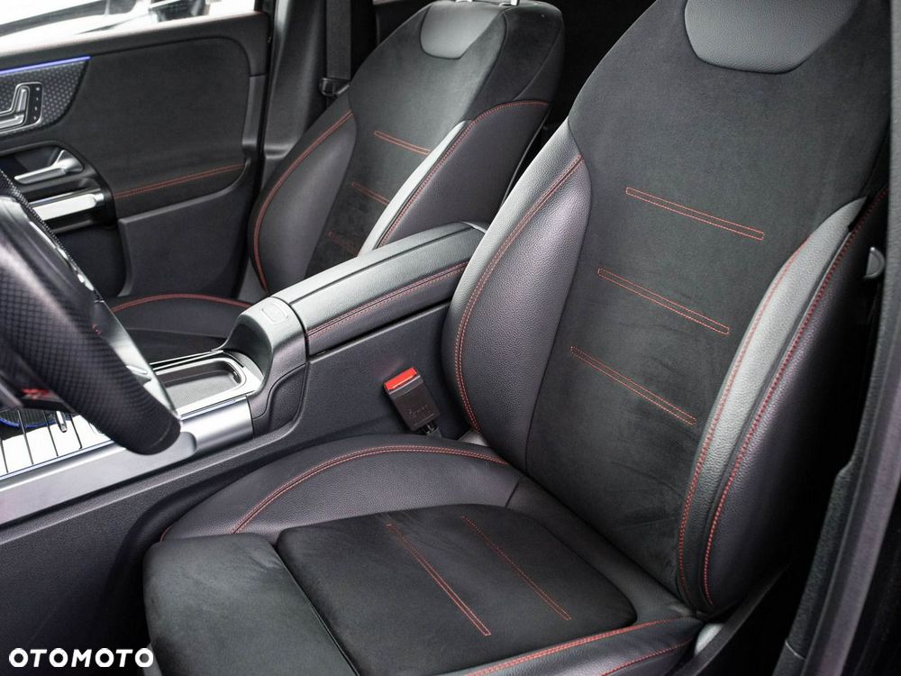 Mercedes-Benz GLB 200 d 4-Matic 8G-DCT - 12