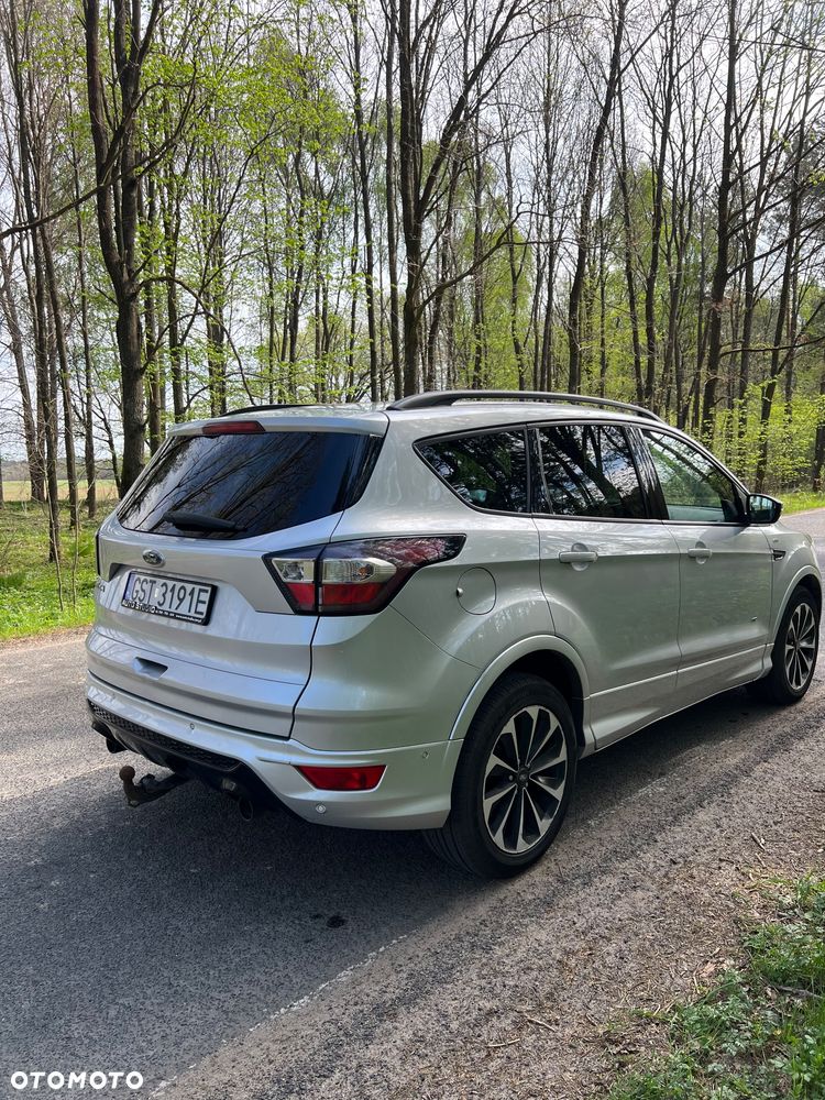 Ford Kuga 2.0 TDCi AWD ST-Line - 4