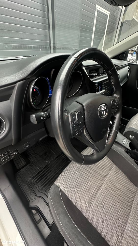 Toyota Auris 1.8 HSD Luna - 16