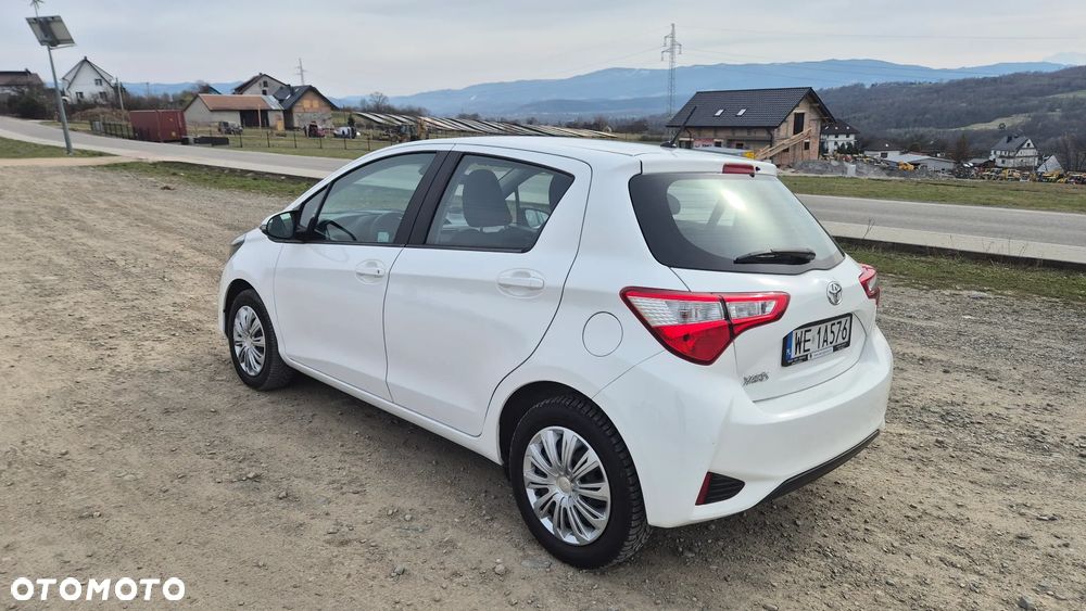 Toyota Yaris 1.5 Active - 2