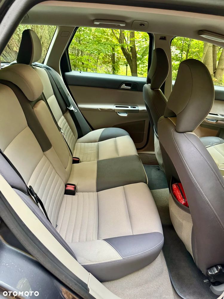 Volvo V50 2.0D Momentum - 18