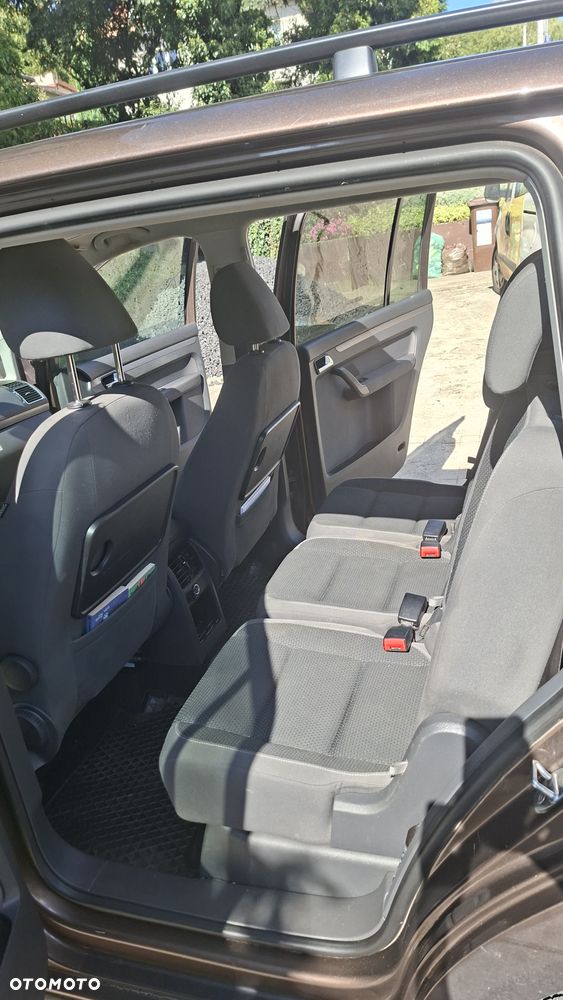 Volkswagen Touran - 15