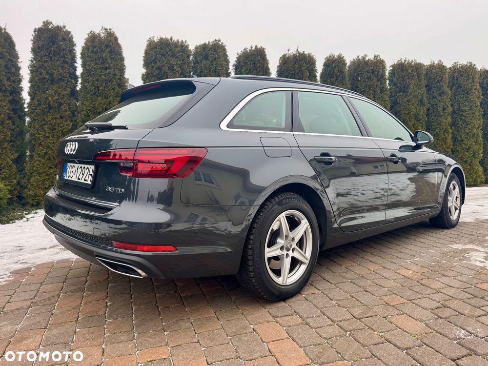 Audi A4 Avant 35 TDI S tronic - 29
