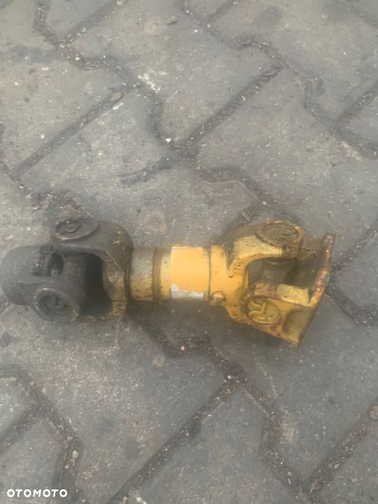 Wał napędzający pompę hydrauliczną JCB 3CX - 5