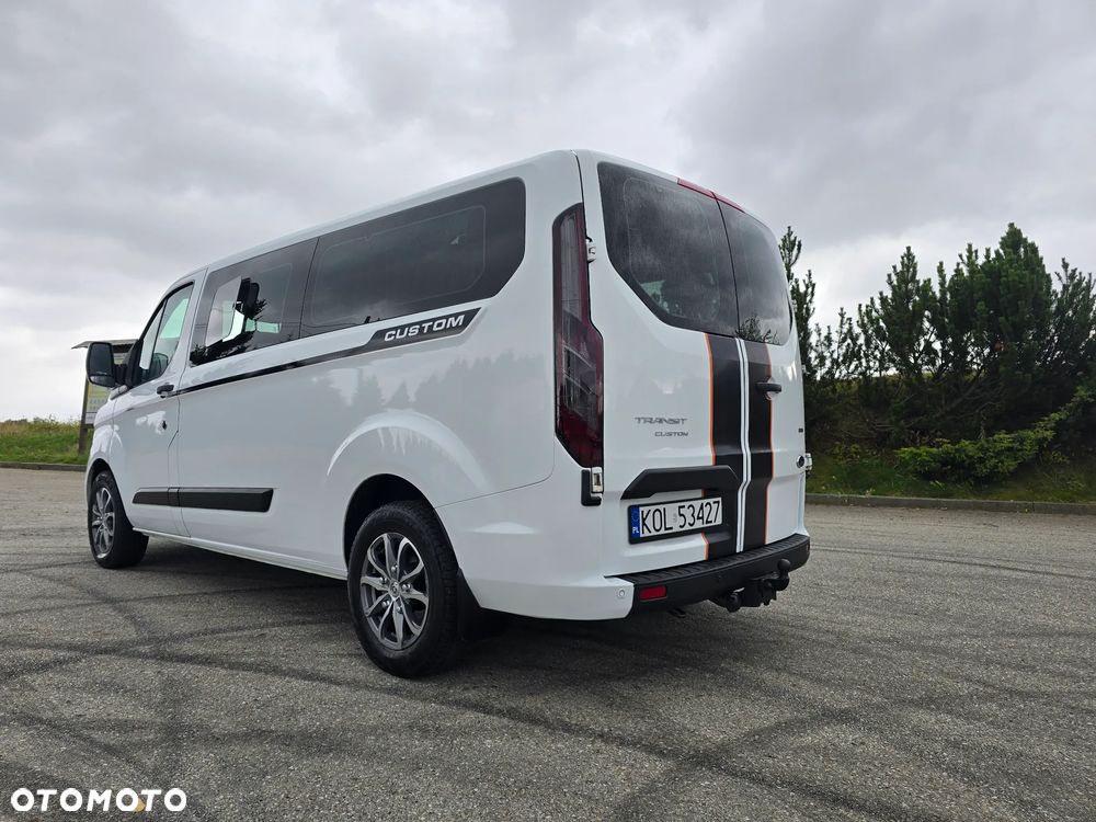 Ford Tourneo Custom 2.0 EcoBlue L2 Trend - 24