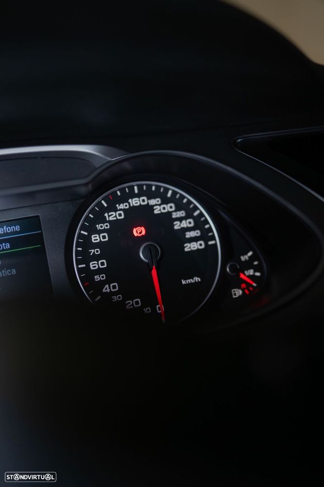 Audi A4 2.0 TDI Advance - 24