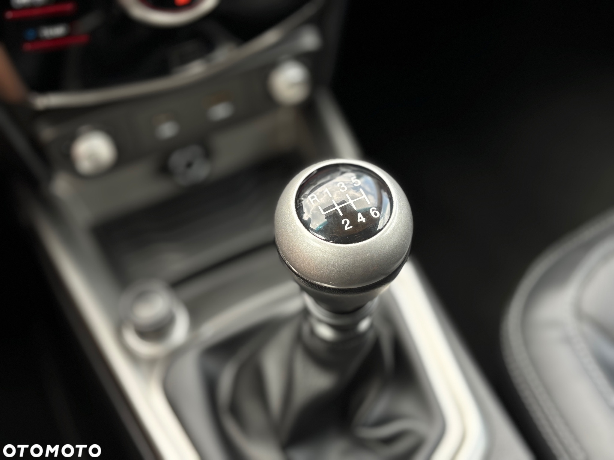SsangYong/KGM Tivoli 1.6 Sapphire - 21