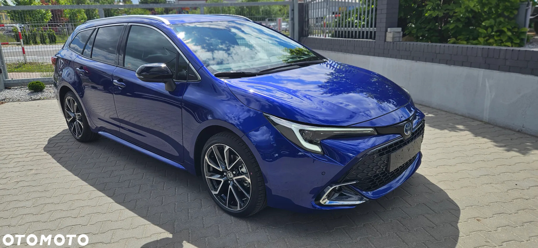 Toyota Corolla 1.8 Hybrid Executive - 2