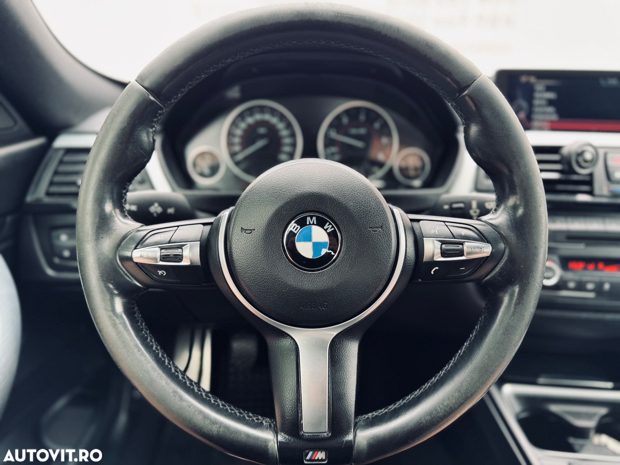 BMW Seria 3 320d xDrive - 21