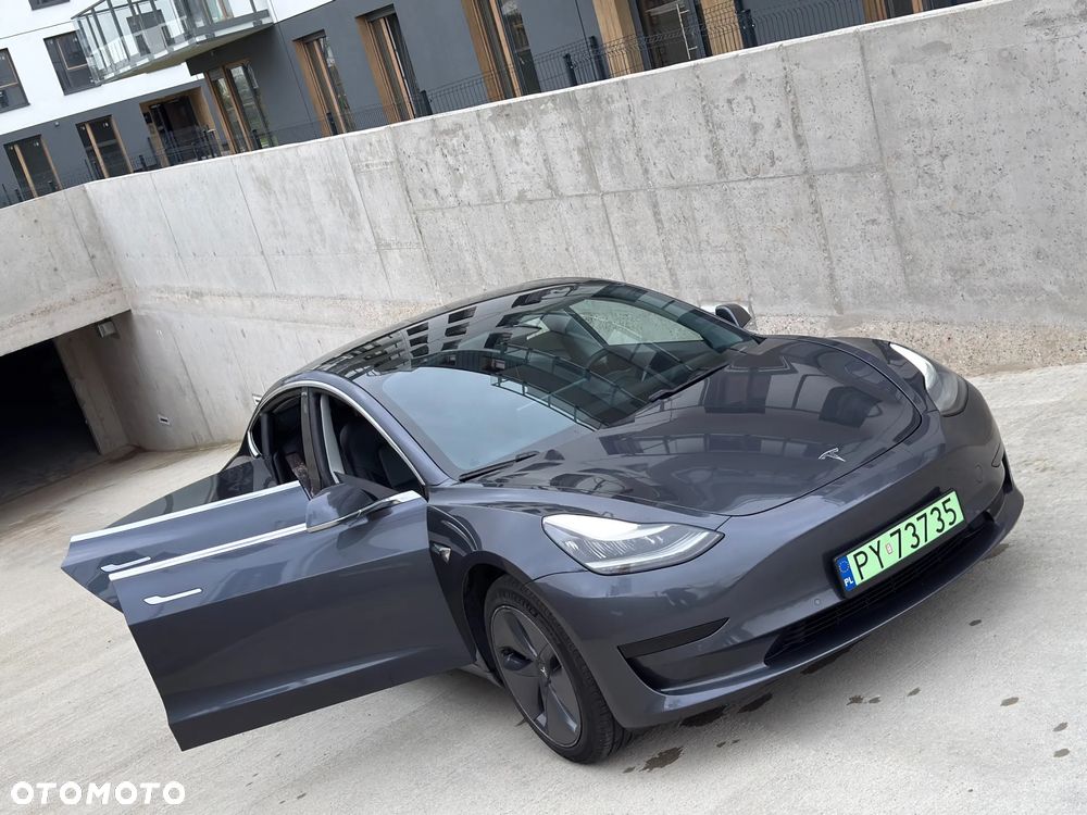 Tesla Model 3 - 27