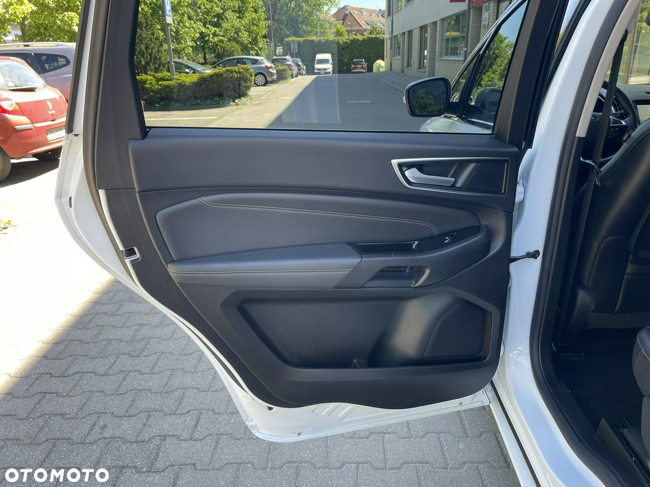 Ford S-Max - 24