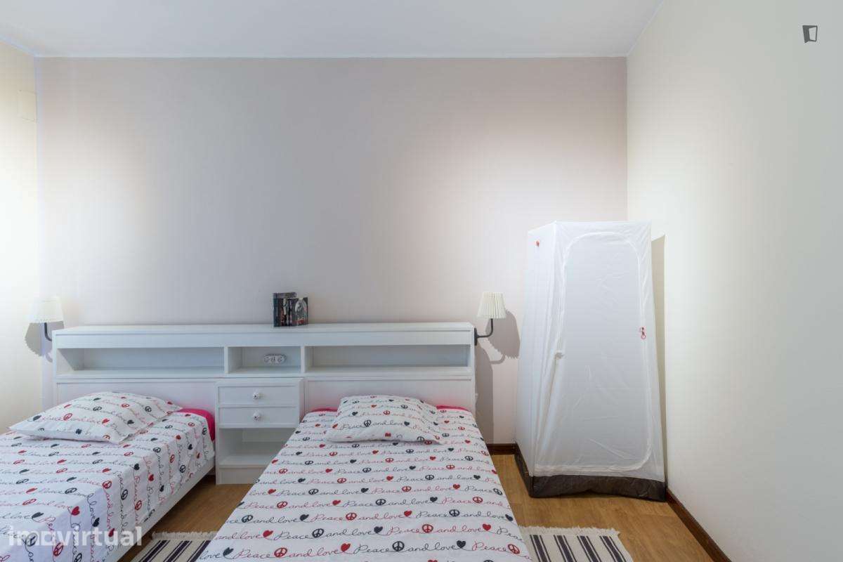 Quarto - localizado em Rio Tinto Porto - Grande imagem: 4/24