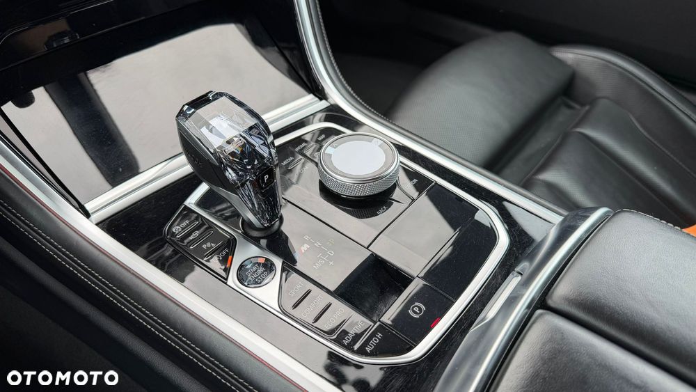 BMW Seria 8 - 9