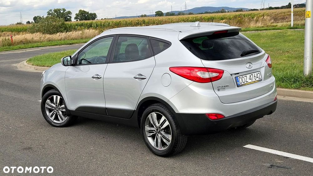 Hyundai ix35 2.0 CRDi 4WD Automatik Premium - 4