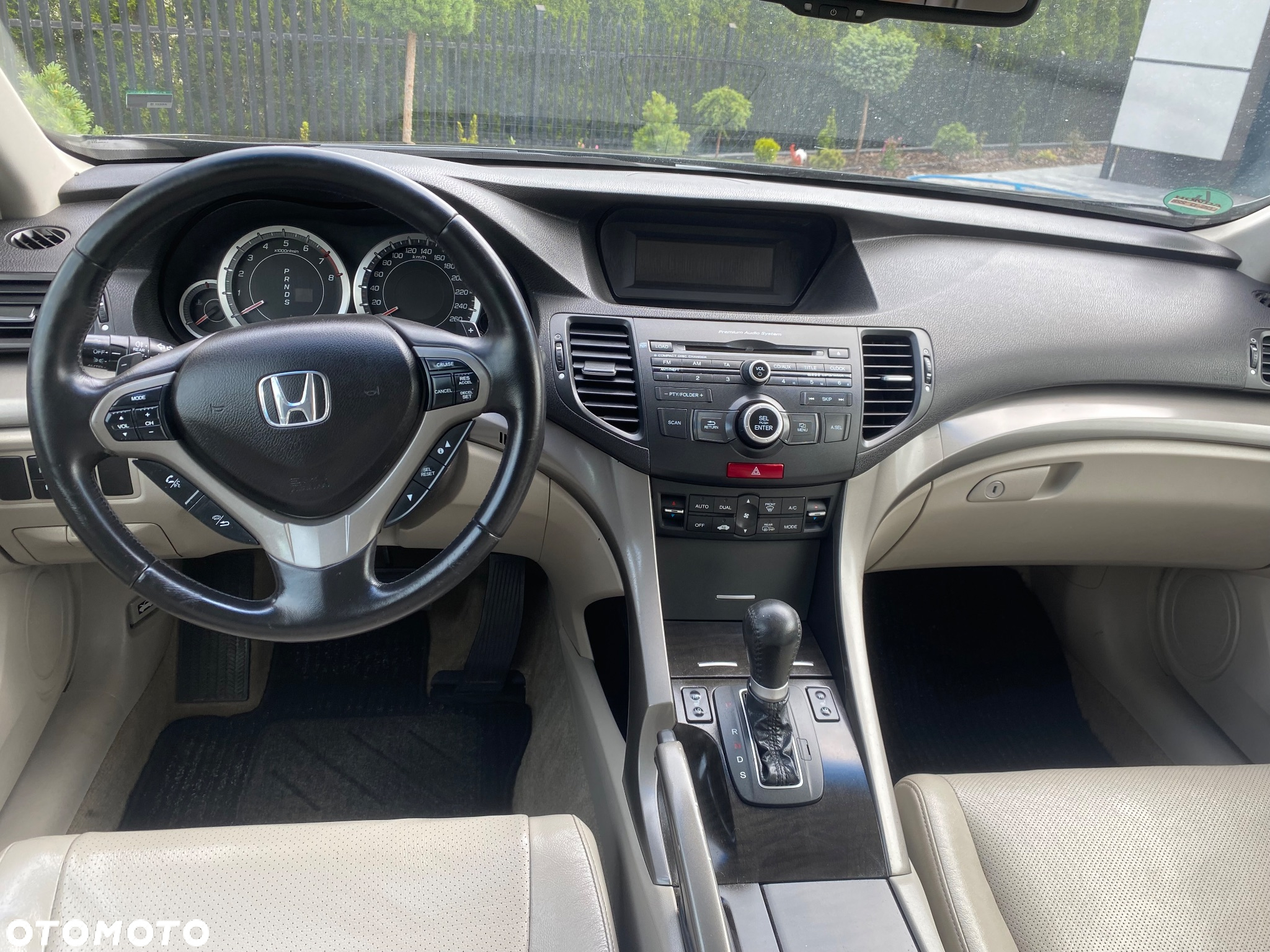 Honda Accord 2.0 Executive - 10