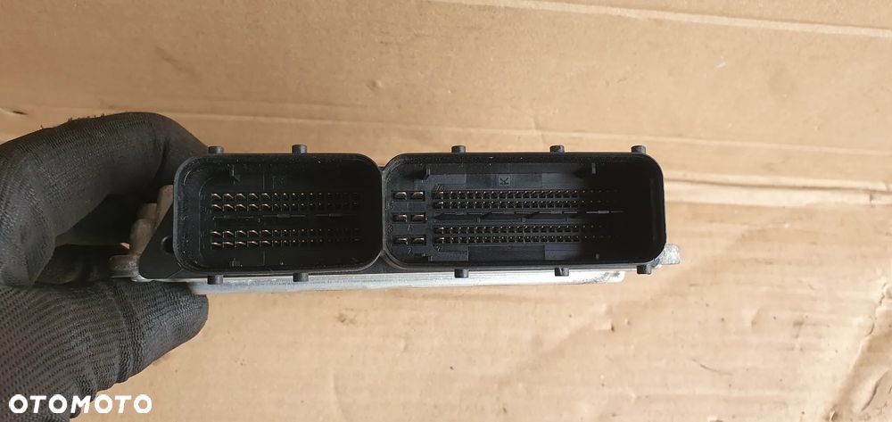 Komputer sterownik silnika Audi A3 8P 1.9 TDI 03G906016CC - 3