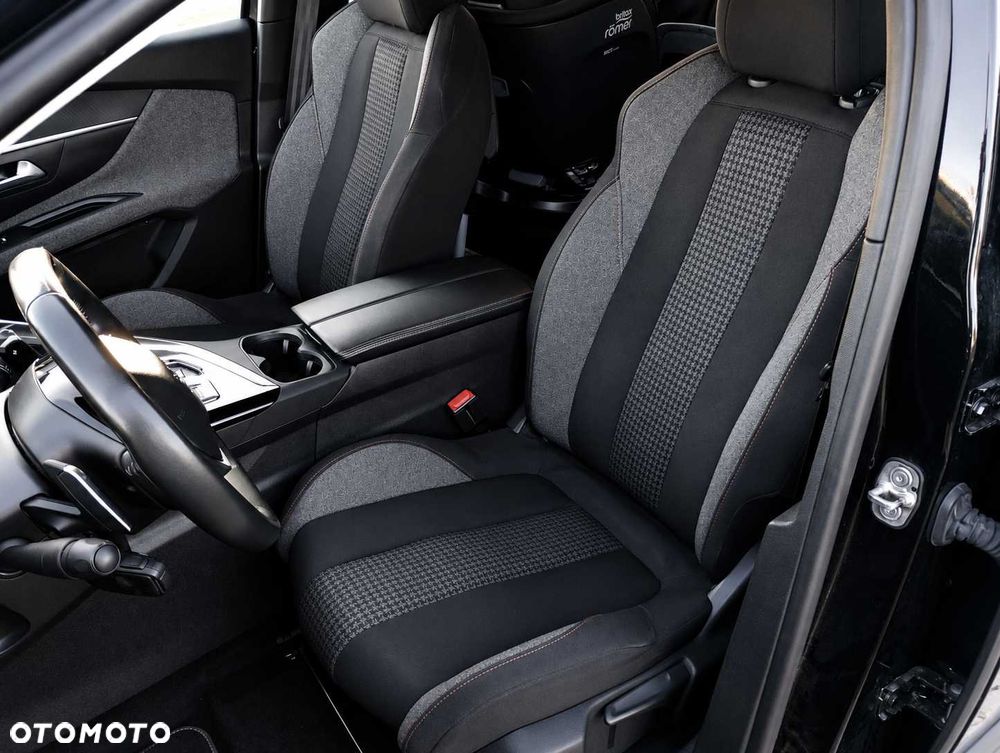 Peugeot 5008 - 4