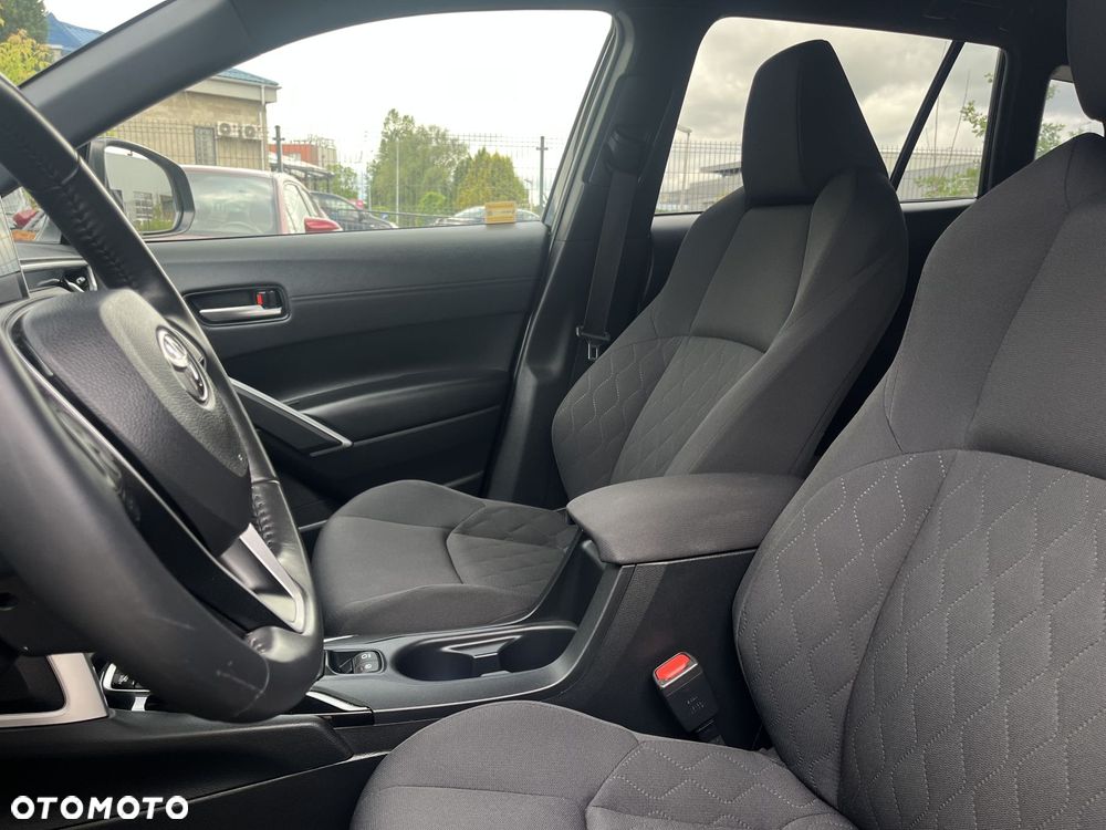 Toyota Corolla Cross - 19