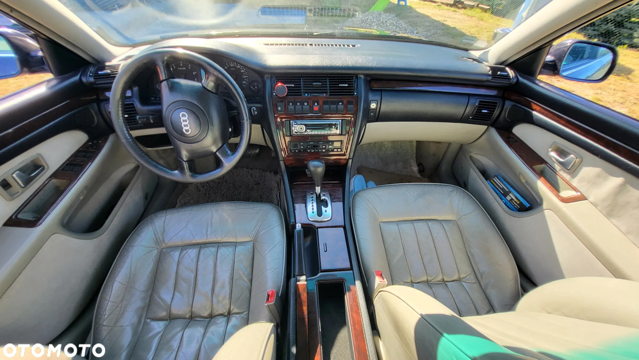 Audi A8 - 4