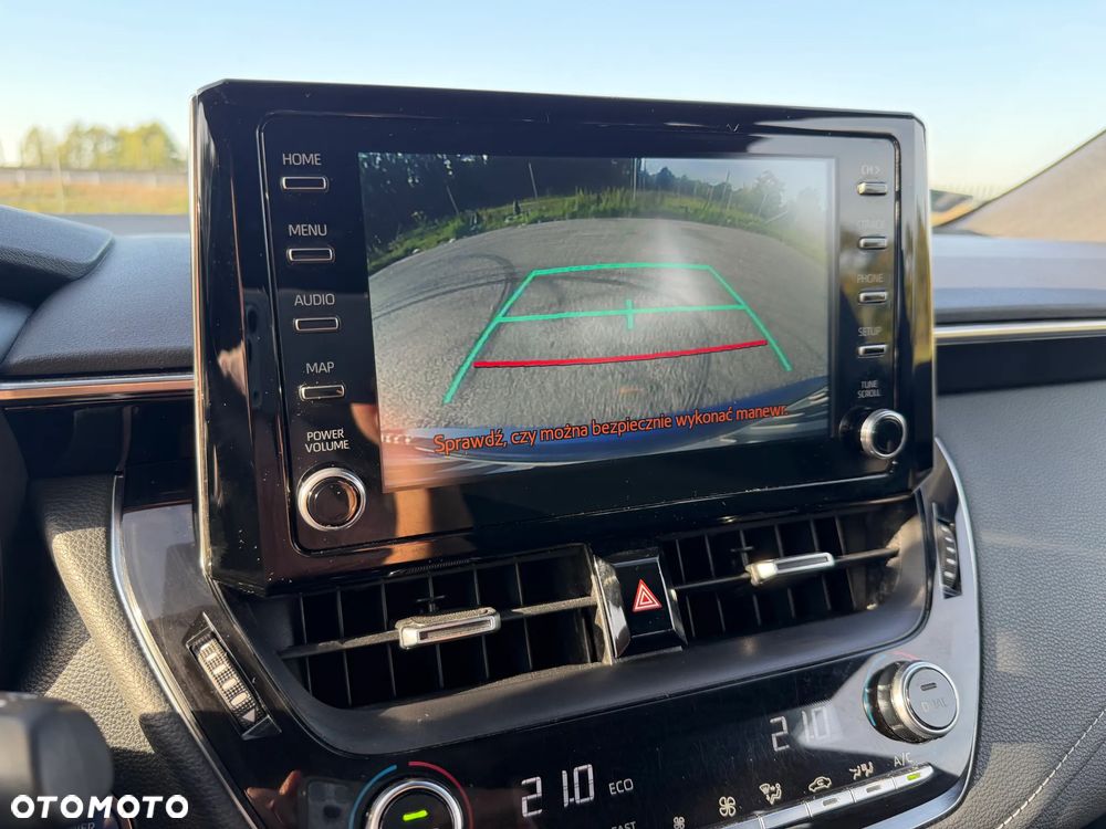 Toyota Corolla 1.8 Hybrid Comfort - 19