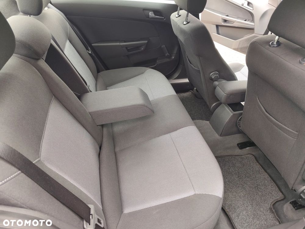 Opel Astra 1.6 Edition - 16