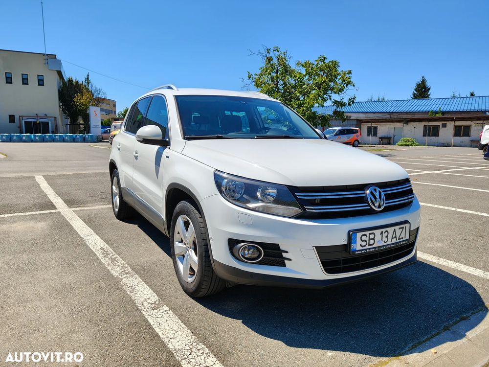 Volkswagen Tiguan 2.0 TDI 4Motion DSG Sport & Style - 3
