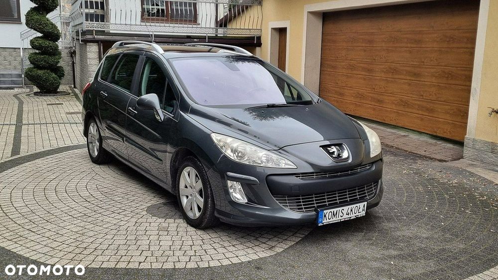 Peugeot 308 - 8
