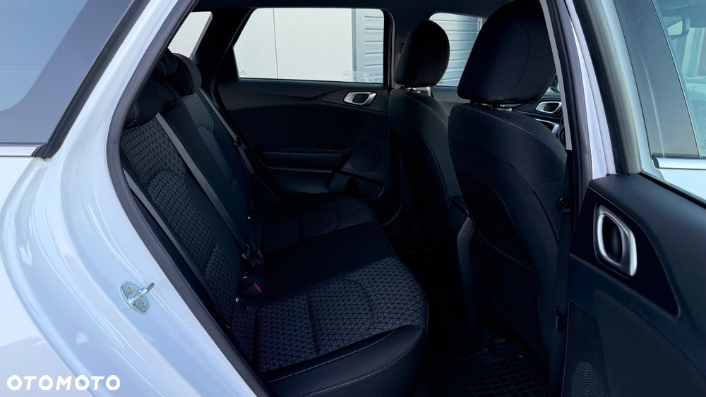 Kia Ceed 1.5 T-GDI M DCT - 18