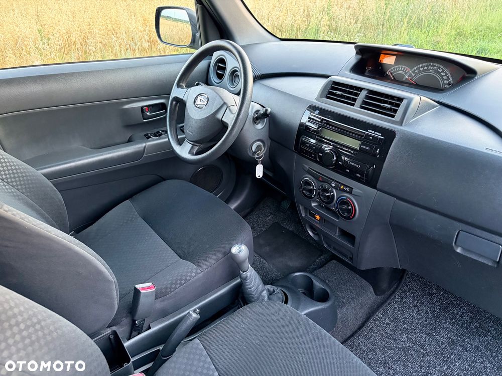 Daihatsu Materia - 12