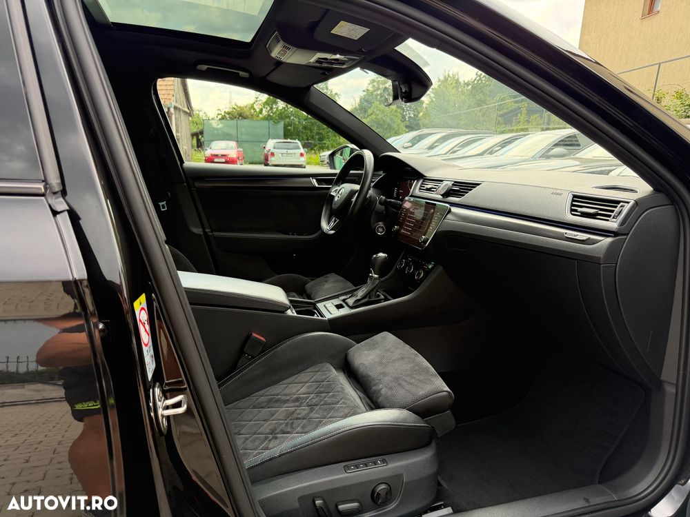 Skoda Superb 2.0 TDI DSG Sportline - 18