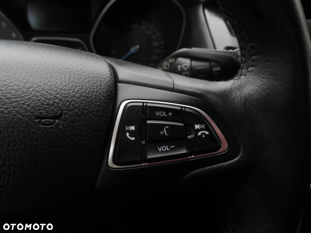 Ford Focus 1.0 EcoBoost STart-Stopp-System TITANIUM - 10