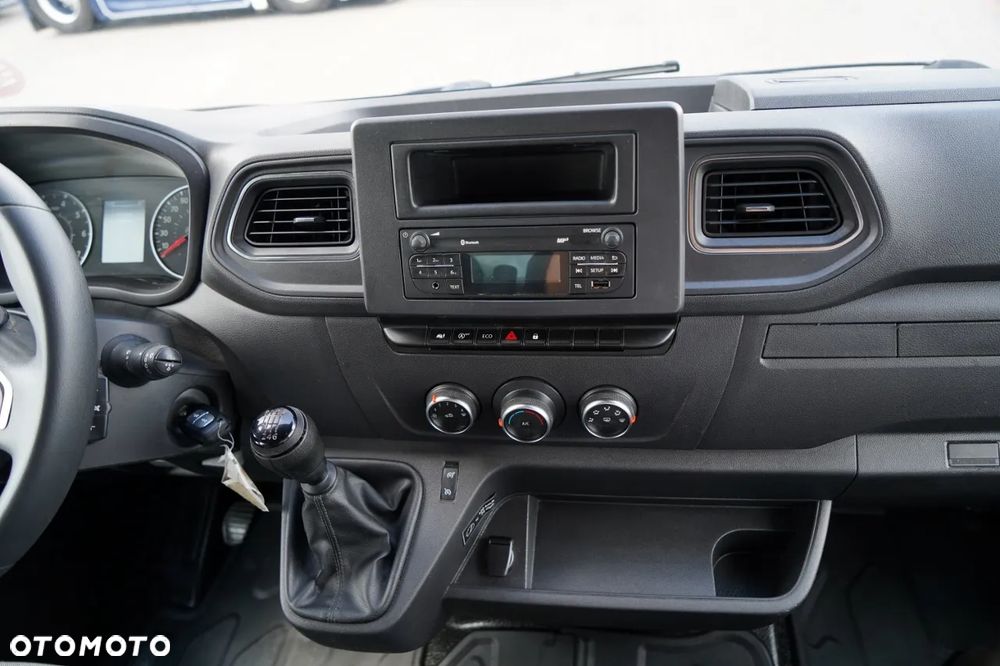 Renault MASTER / DOSTAWCZY / FIRANKA / MANUAL / DMC: 3500KG / 2022 - 30