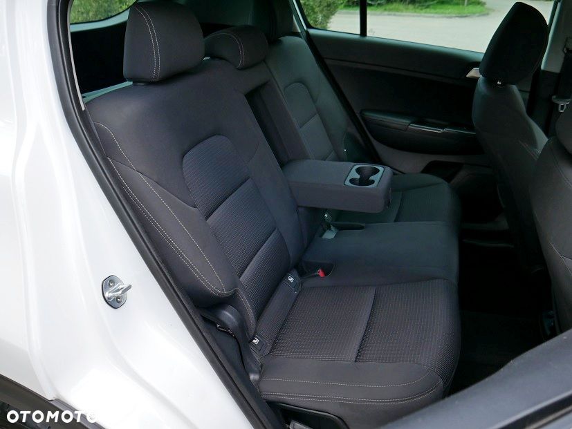 Kia Sportage 1.6 GDI 2WD DREAM-TEAM EDITION - 14