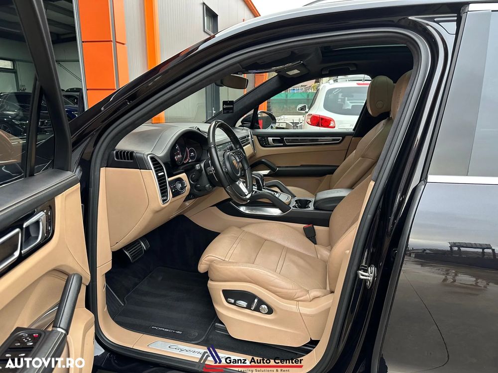 Porsche Cayenne Turbo Tiptronic S - 6