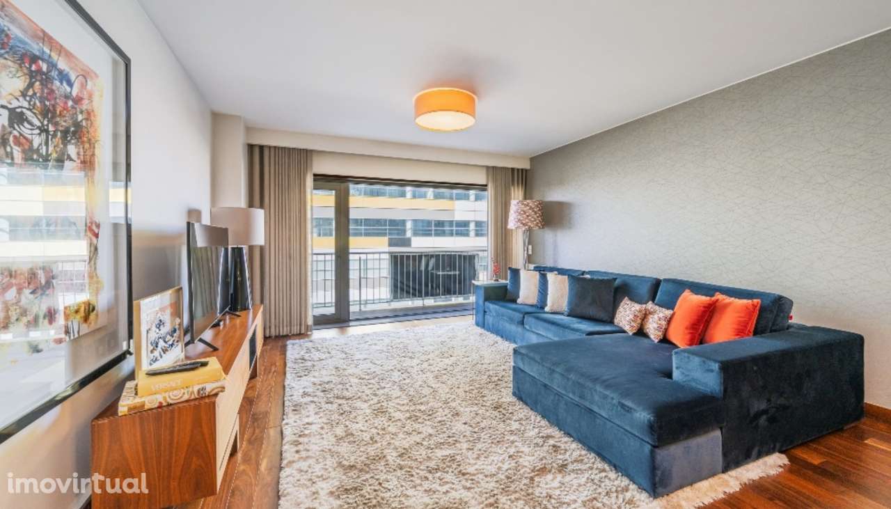 Apartamento T4 com varandas e vistas mar em Vila Nova de Gaia - Grande imagem: 4/24