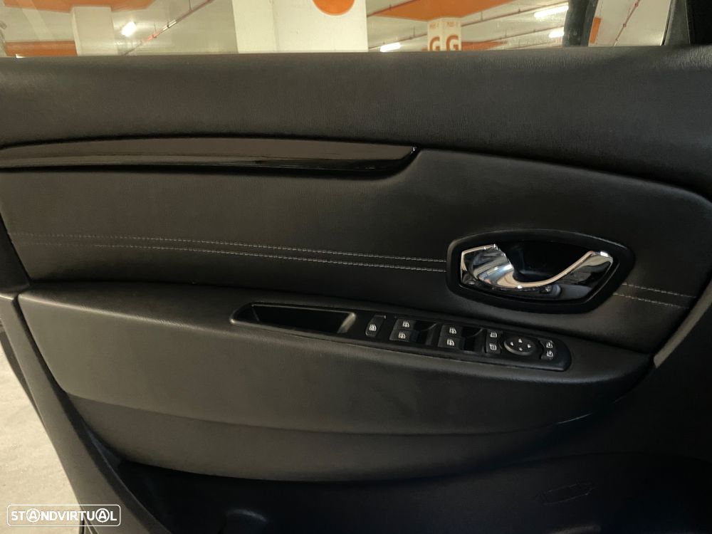 Renault Grand Scénic 1.6 dCi Bose Edition SS - 47