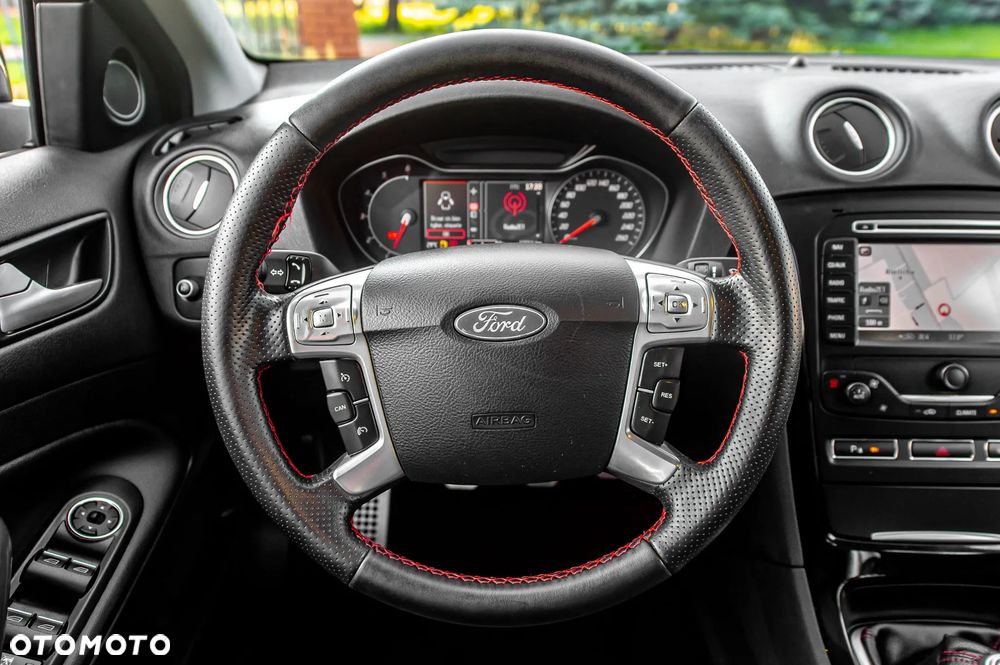 Ford Mondeo 2.0 TDCi Titanium S - 24